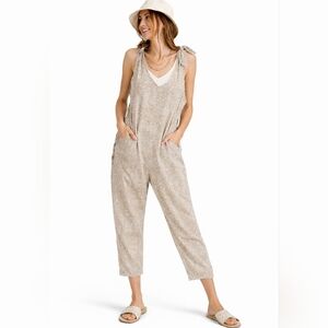 Easel Woman’s Bandana Paisley Print Beige Jumpsuit Size Large